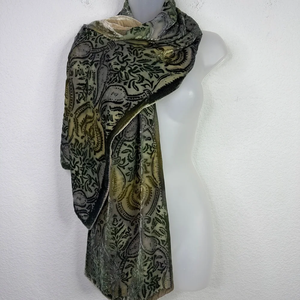 Lord & Taylor Scarf Womens OS‎ Green Gold Silk Paisley Burnout Velvet Luxury
